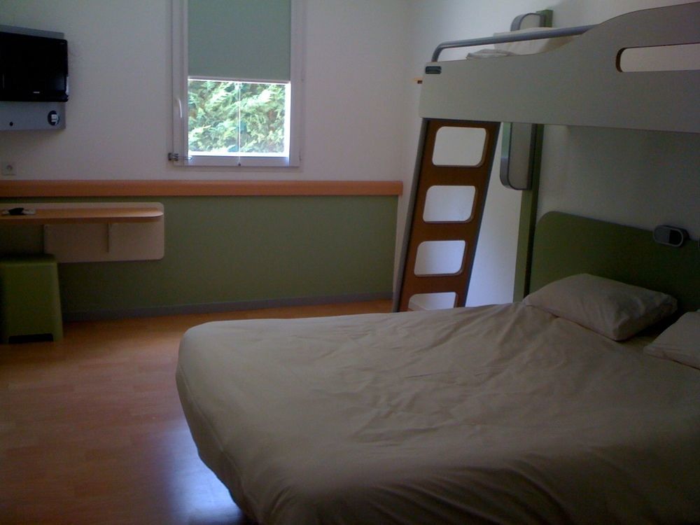 B&B Hotel Aix-En-Provence Meyreuil Sainte-Victoire Esterno foto
