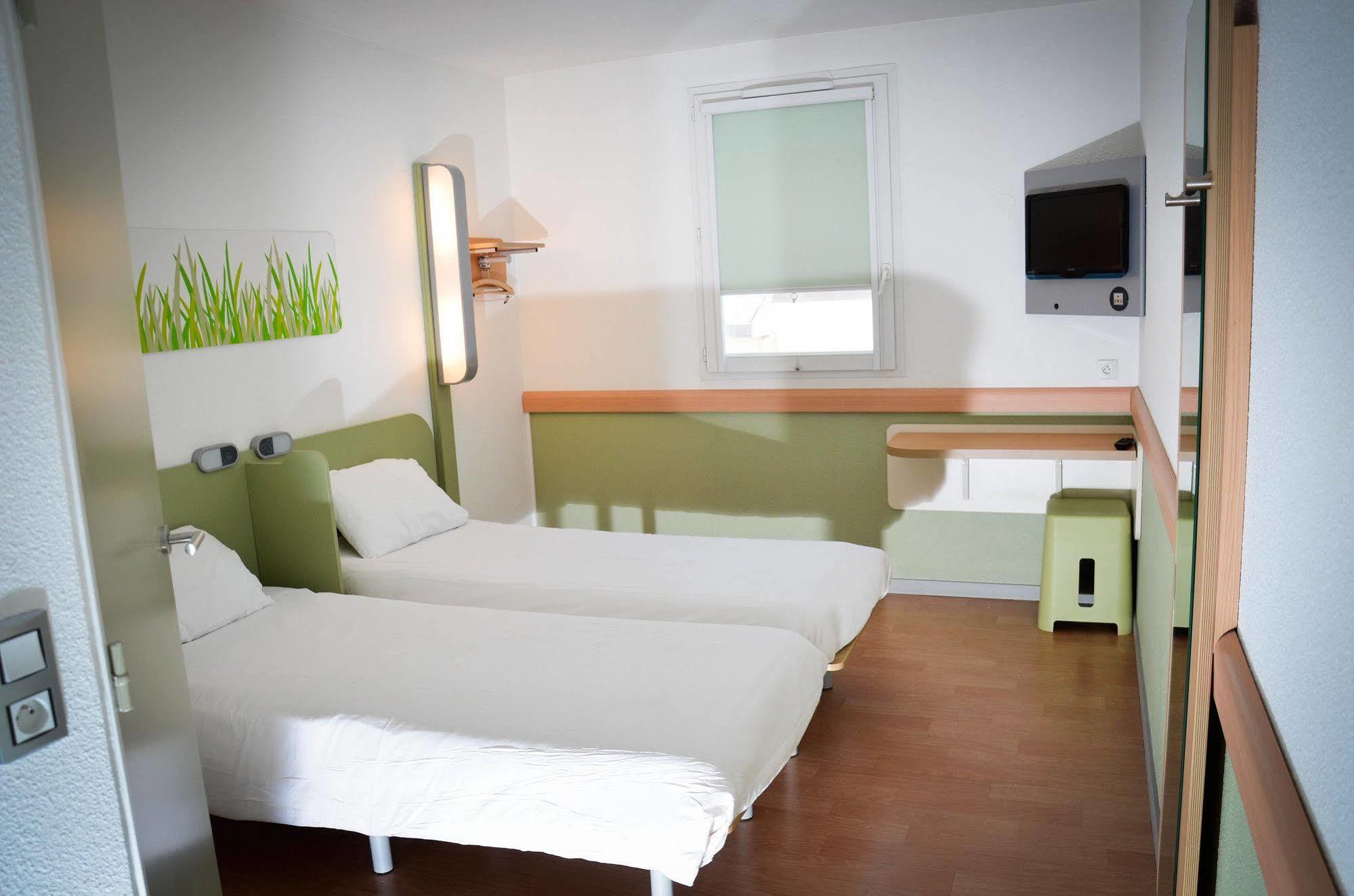 B&B Hotel Aix-En-Provence Meyreuil Sainte-Victoire Esterno foto